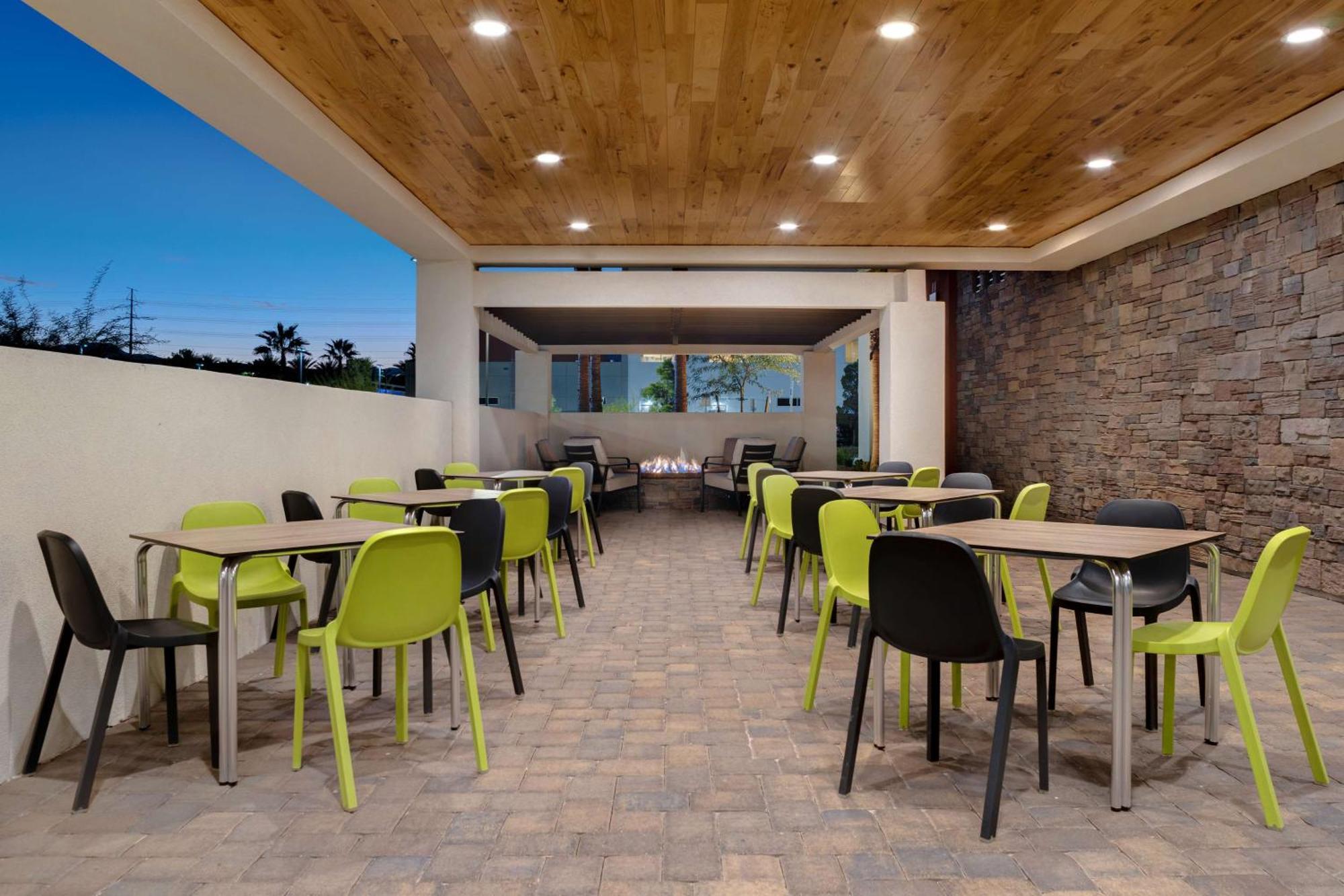 Home2 Suites By Hilton Las Vegas Southwest I-215 Curve Eksteriør bilde