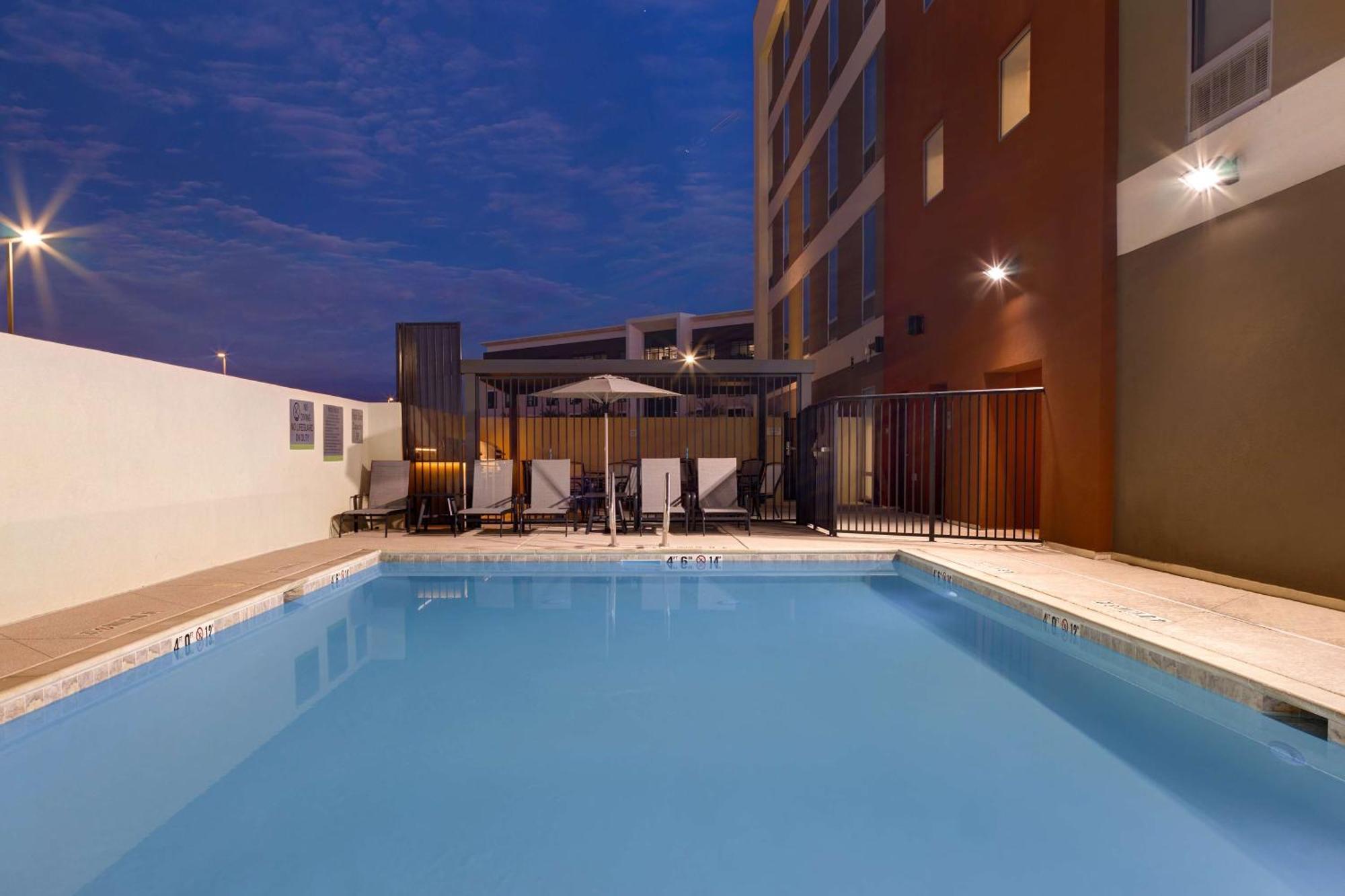 Home2 Suites By Hilton Las Vegas Southwest I-215 Curve Eksteriør bilde